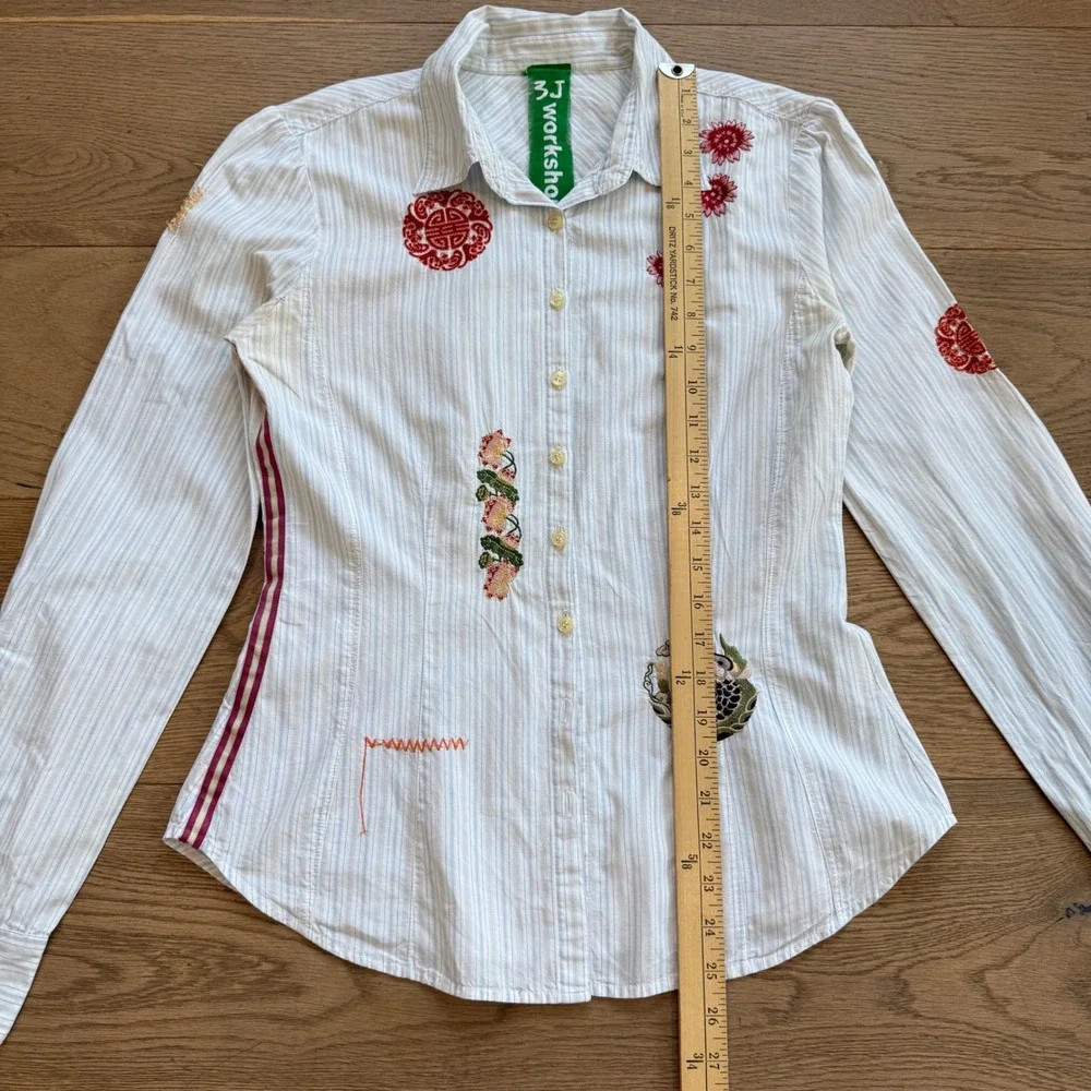 Johnny Was 3J Workshop Embroidered Pinstripe Button Down Shirt Womens Small - Picture 5 of 8